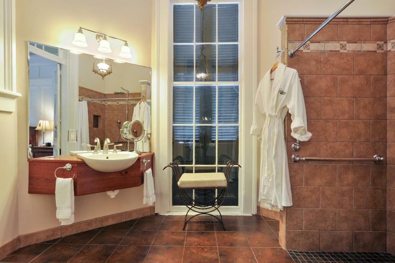 Ashton'S Bed And Breakfast New Orleans Exterior photo